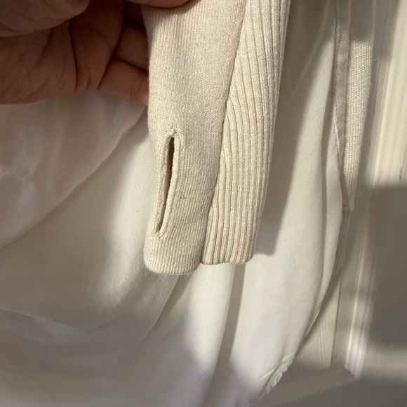 Sincerely Yours‎ Sweater lululemon White Small - Picture 3 of 4